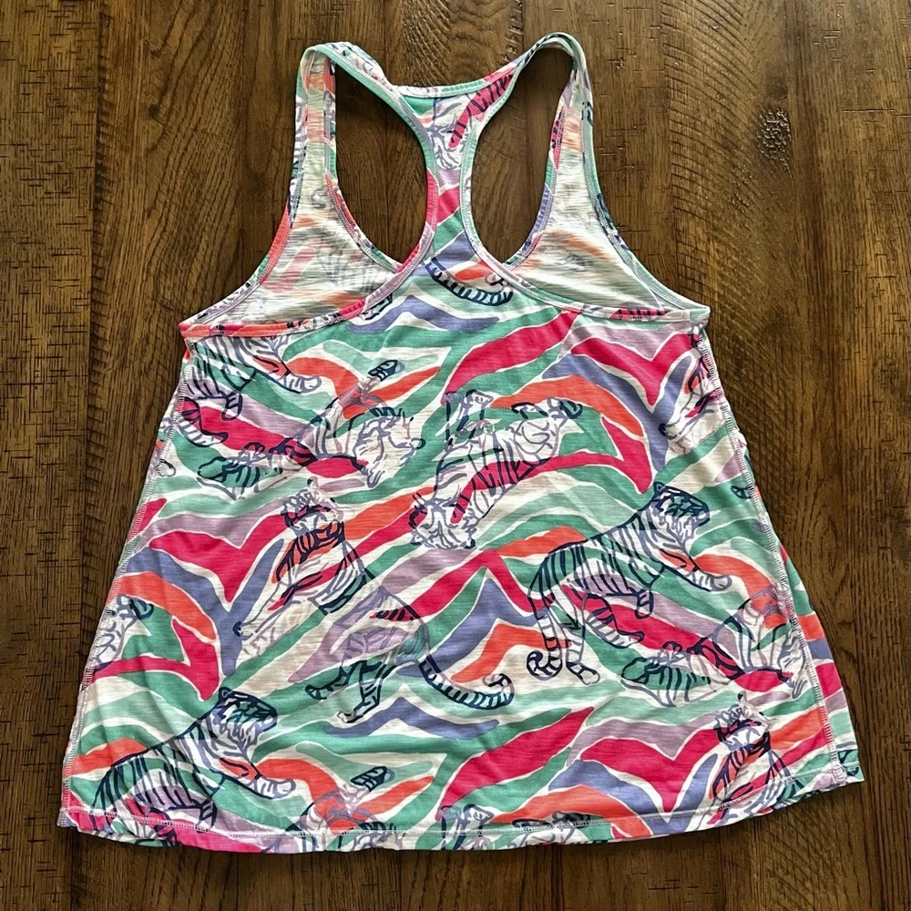 Lilly Pulitzer Racerback tee shirt animal print multi colored size medium - Picture 8 of 14